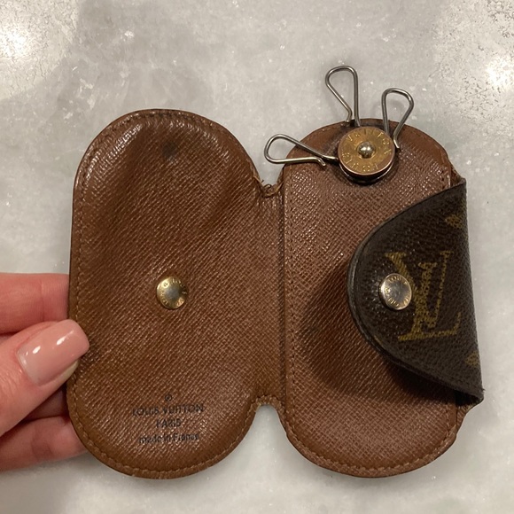 Louis Vuitton Key chain - Picture 1 of 6